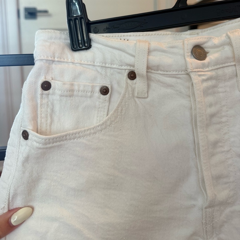 Levi’s 501 Shorts - Picture 2 of 6